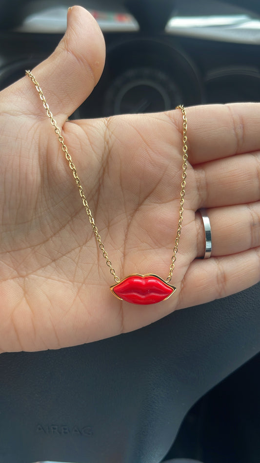 Collier KISS